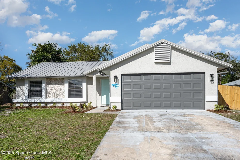 Unit for sale at 612 Rostock Circle NW, Palm Bay, FL 32907