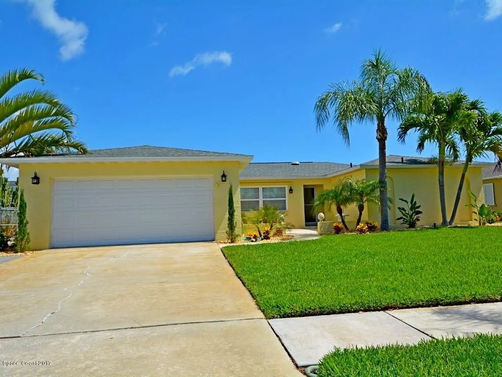 Unit for sale at 1550 W Riviera Drive W, Merritt Island, FL 32952