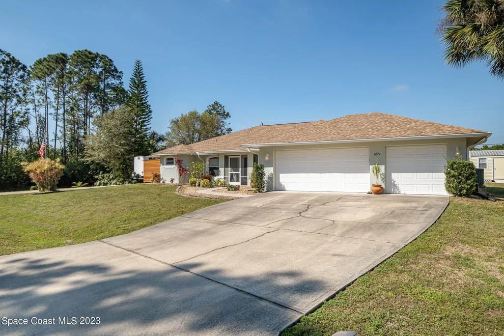Unit for sale at 1871 Red Bud Circle NW, Palm Bay, FL 32907