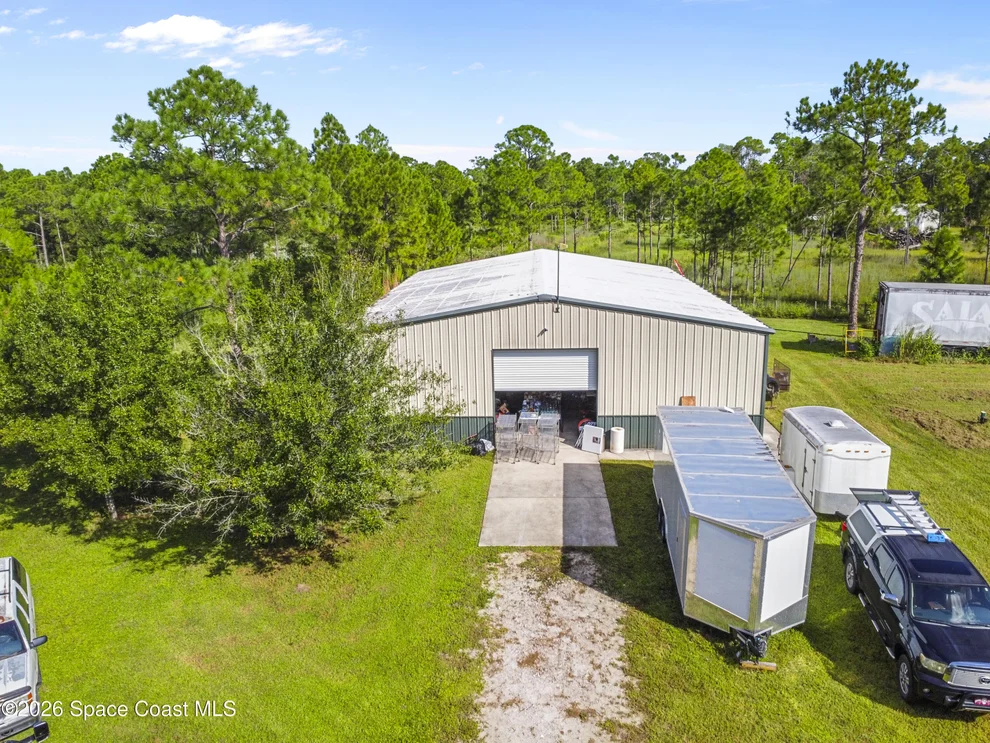 Unit for sale at 13250 83rd Street, Fellsmere, FL 32948