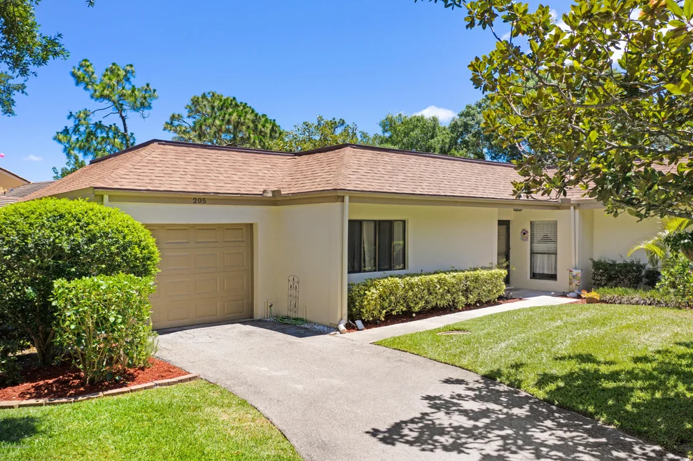 Unit for sale at 205 Country Club Drive, Melbourne, FL 32940