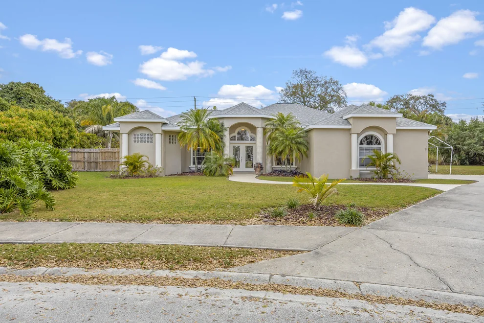 Unit for sale at 185 Pinta Circle, Merritt Island, FL 32953