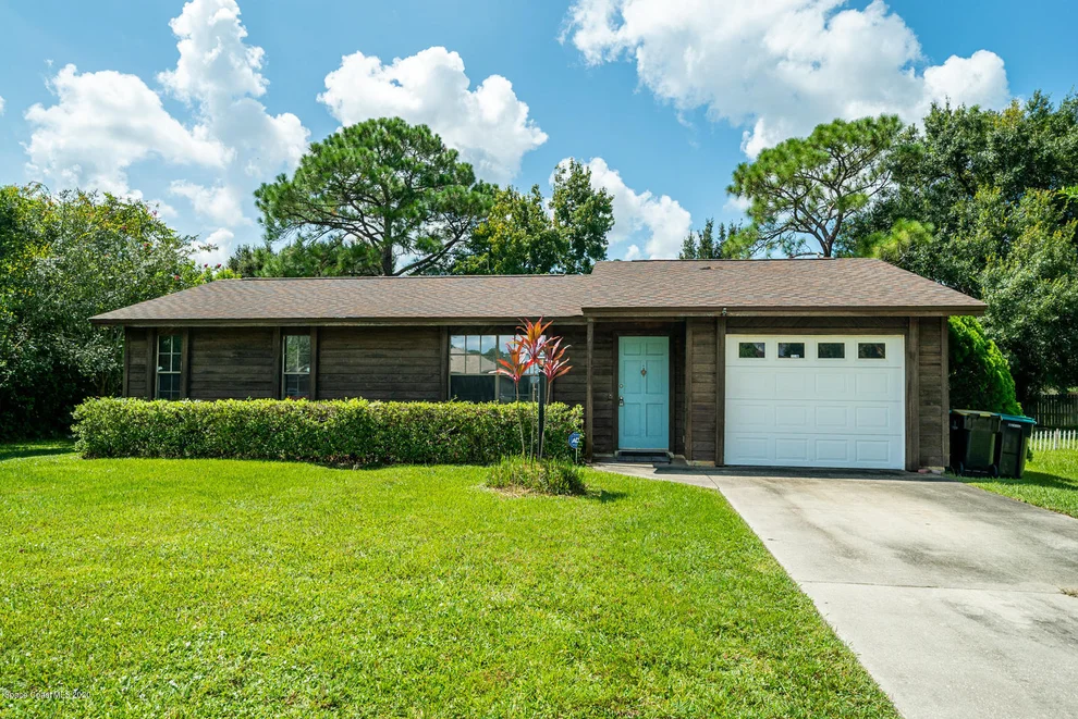 Unit for sale at 410 Albenga Road NW, Palm Bay, FL 32907