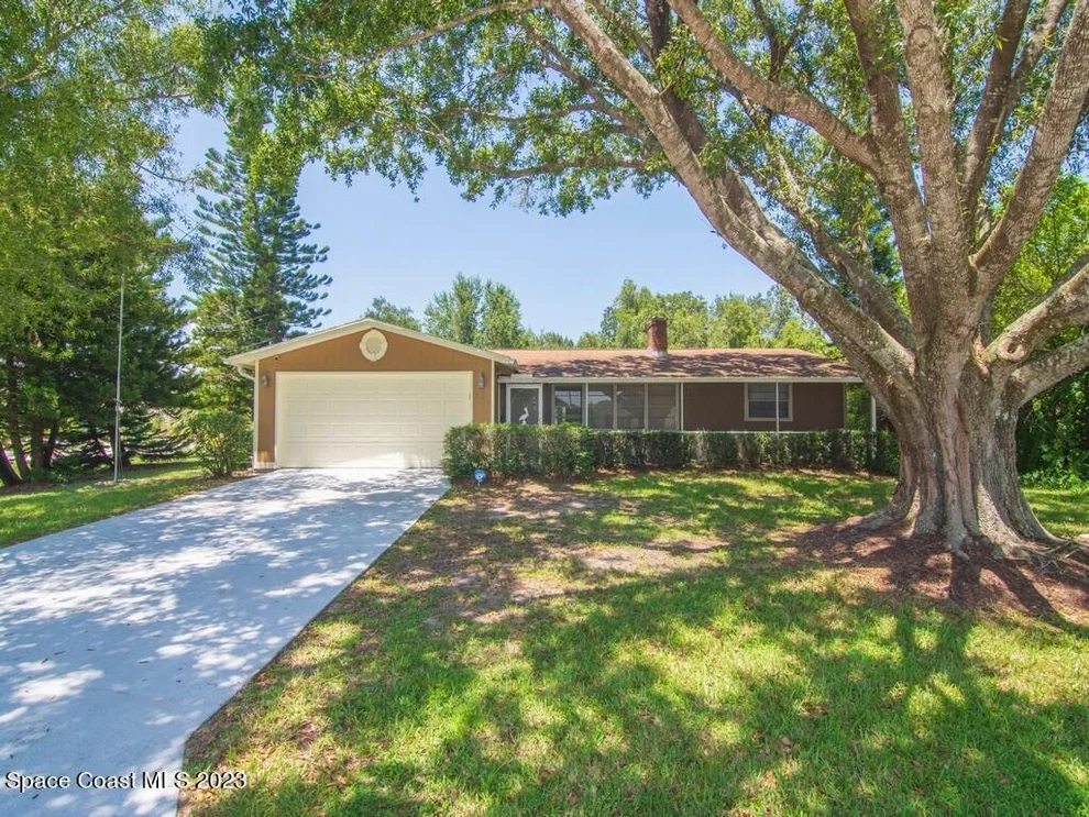 Unit for sale at 898 Bermuda Avenue, Sebastian, FL 32958