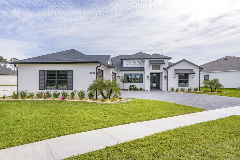 Unit for sale at 1703 Crossbill Drive, Titusville, FL 32796