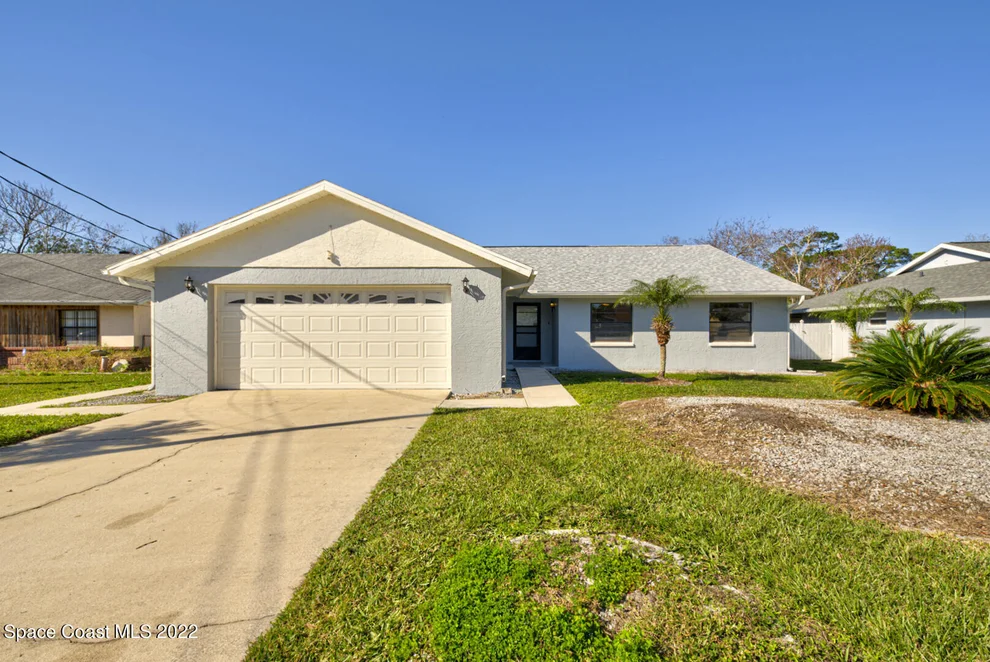 Unit for sale at 310 Woods Lake Drive, Cocoa, FL 32926