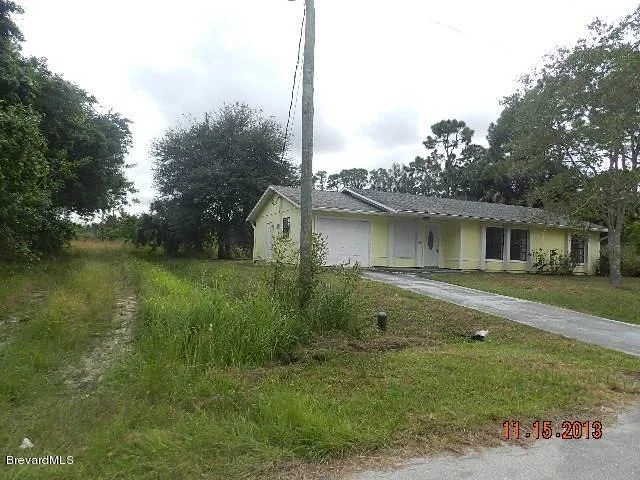Unit for sale at 842 SW Gelaso Street, Palm Bay, FL 32908