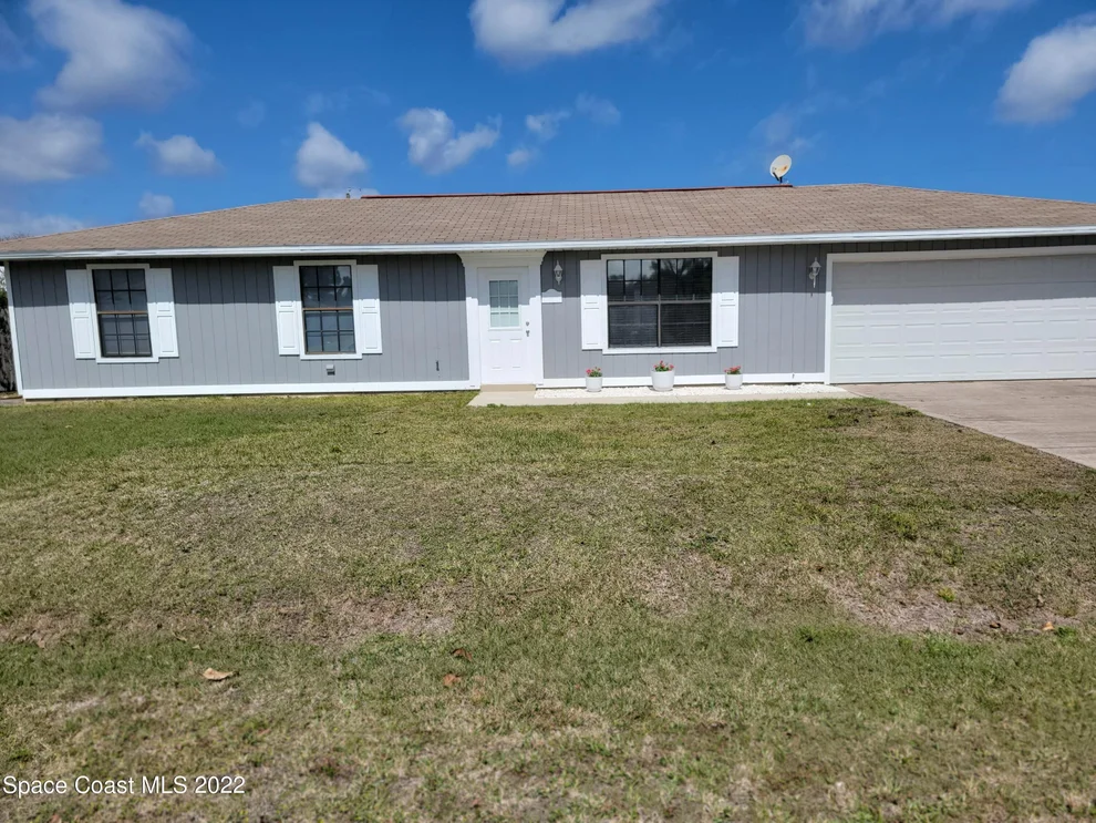 Unit for sale at 465 Bougainvillea Street NW, Palm Bay, FL 32907