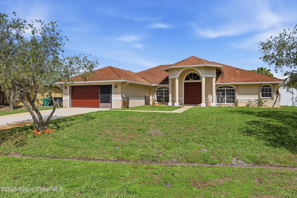 Unit for sale at 5878 NW Carovel Avenue, Port St. Lucie, FL 34986