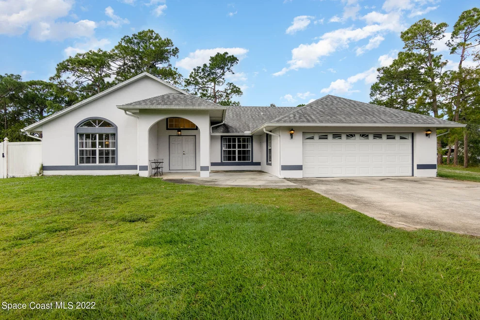 Unit for sale at 920 Almeria Lane SW, Palm Bay, FL 32908