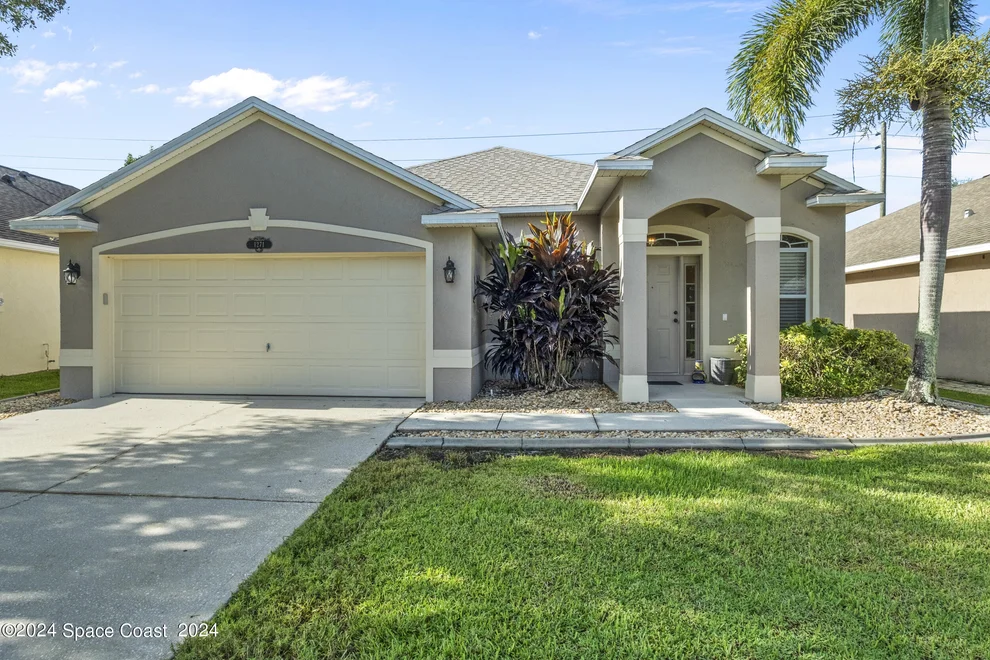 Unit for sale at 1271 Olde Bailey Lane, Melbourne, FL 32904