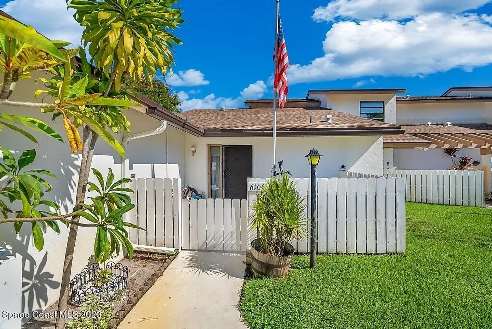 Unit for sale at 6105 Newstead Court, Lake Worth, FL 33467