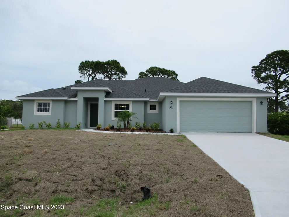 Unit for sale at 951 Cloverleaf Avenue SE, Palm Bay, FL 32909