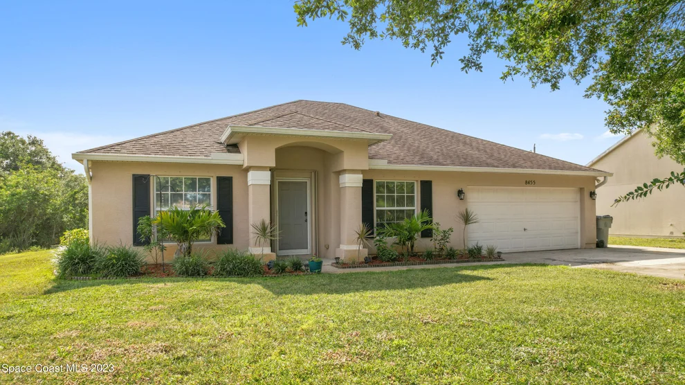 Unit for sale at 8455 99th Avenue, Vero Beach, FL 32967