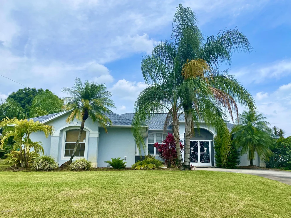 Unit for sale at 407 Azine Terrace, Sebastian, FL 32958