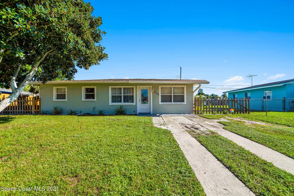 Unit for sale at 2290 Warwick Road, Melbourne, FL 32935