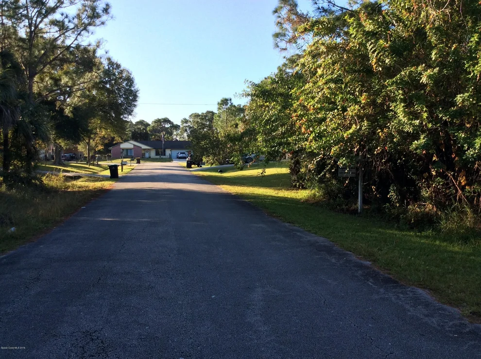 Unit for sale at 412 Carpenter Avenue NW, Palm Bay, FL 32907