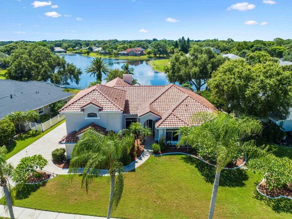 Unit for sale at 585 Apache Trail, Merritt Island, FL 32953