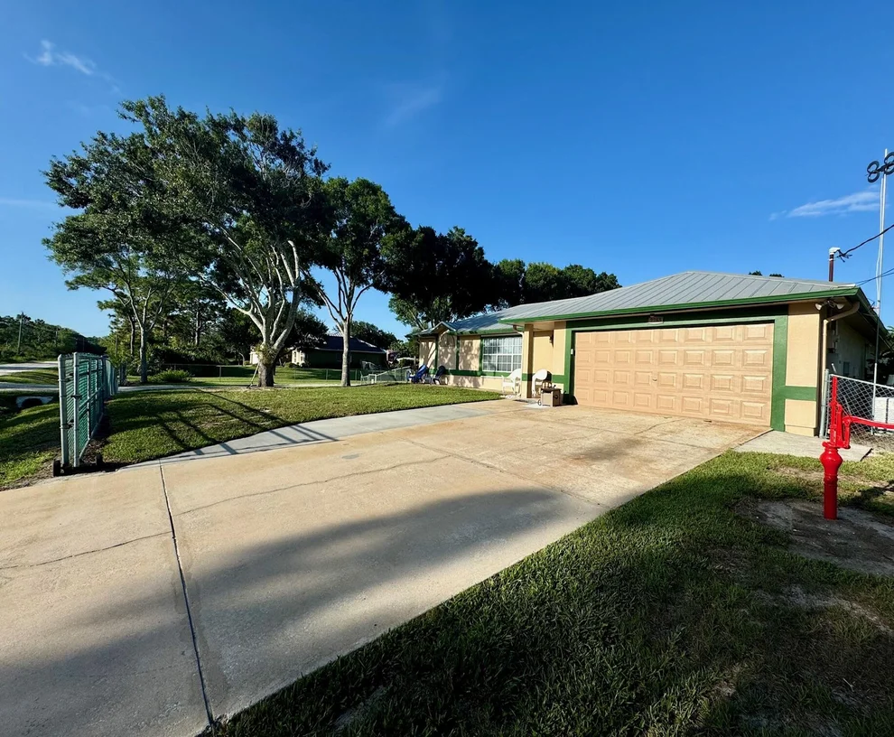 Unit for sale at 2265 Mccain Lane, Malabar, FL 32950