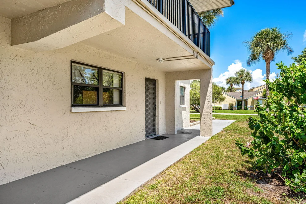 Unit for sale at 325 Tangle Run Boulevard, Melbourne, FL 32940