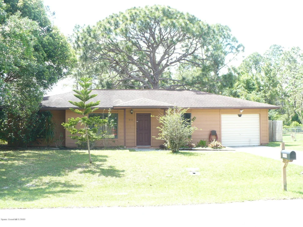 Unit for sale at 938 Cherokee Road SE, Palm Bay, FL 32909
