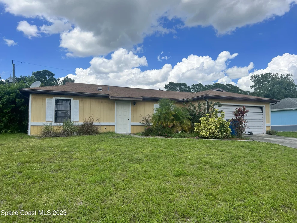 Unit for sale at 1125 Albion Street NW, Palm Bay, FL 32907
