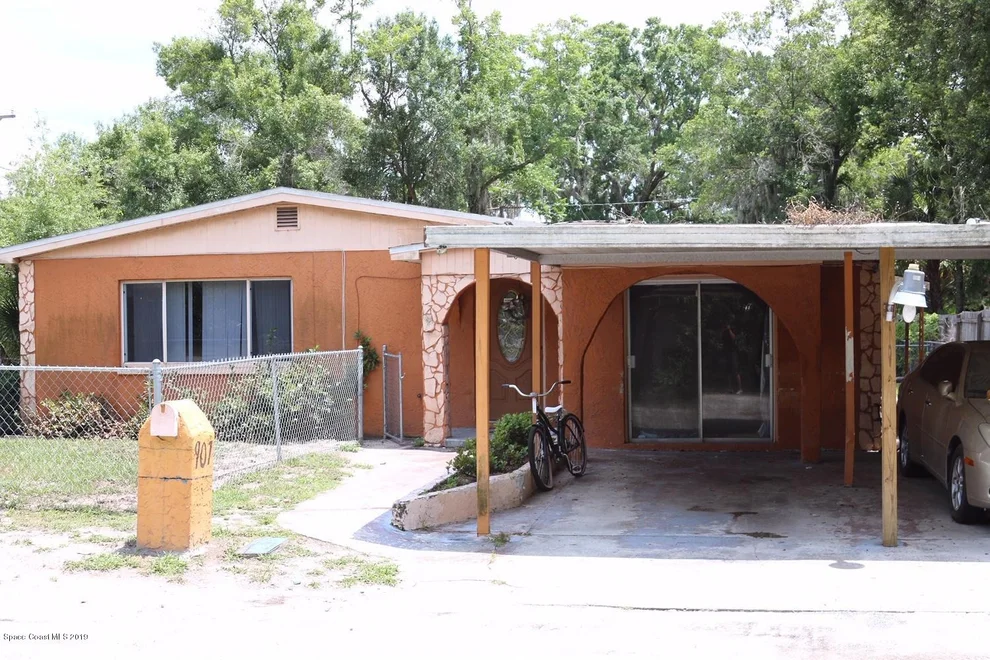 Unit for sale at 901 W Renfro Street, Plant City, FL 33563