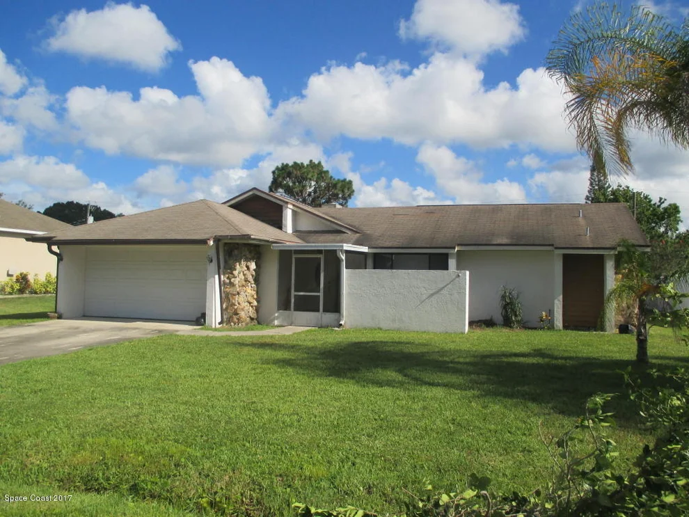 Unit for sale at 1666 Lara Street NE, Palm Bay, FL 32907