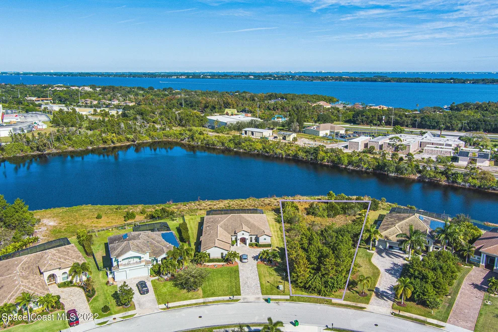 Unit for sale at 1363 Alto Vista Drive, Melbourne, FL 32940