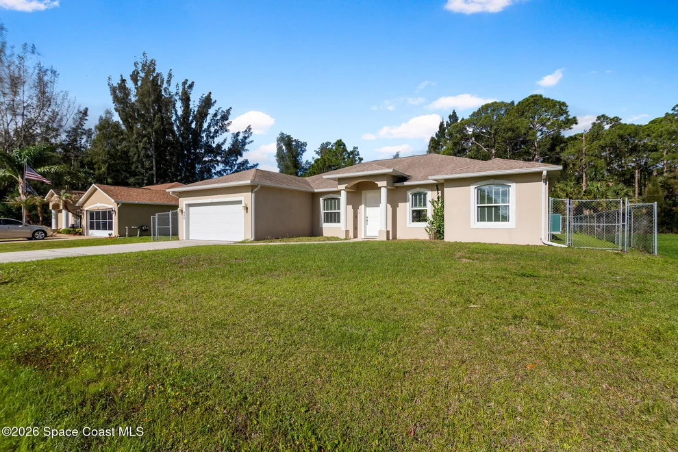 Unit for sale at 486 Avocado Road NW, Palm Bay, FL 32907