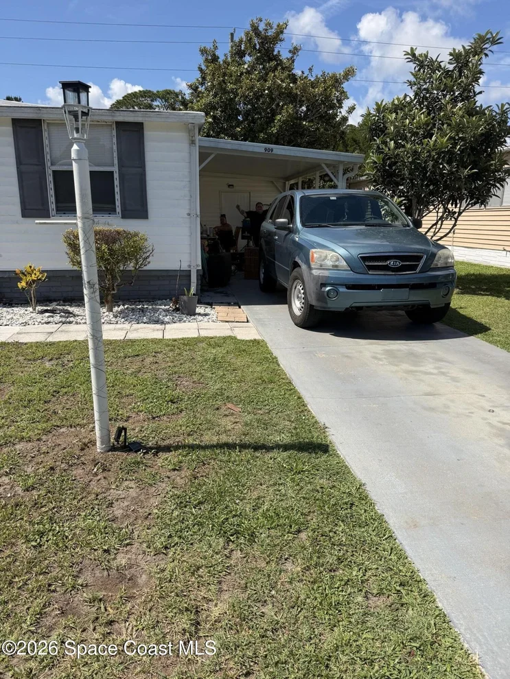 Unit for sale at 909 Vireo Drive, Barefoot Bay, FL 32976