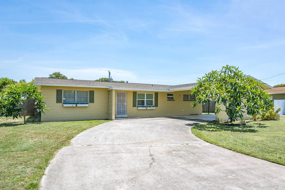 Unit for sale at 50 Mark Avenue, Merritt Island, FL 32952