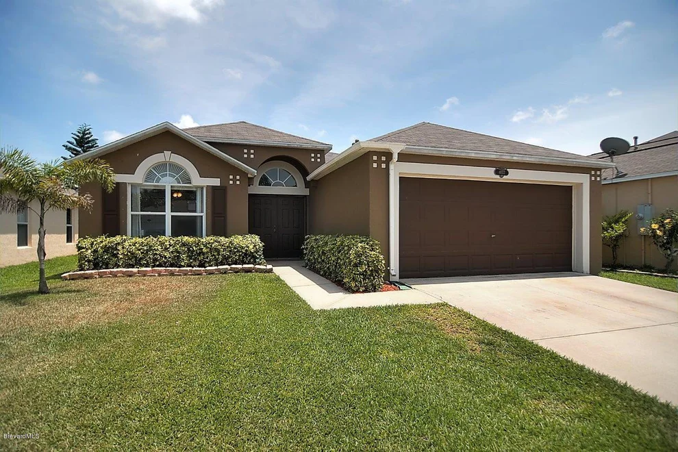 Unit for sale at 4077 Four Lakes Drive, Melbourne, FL 32940