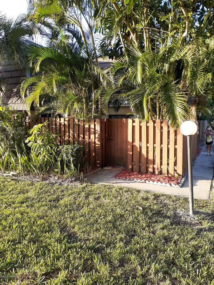 Unit for sale at 3915 Vista Oaks Circle NE, Palm Bay, FL 32905