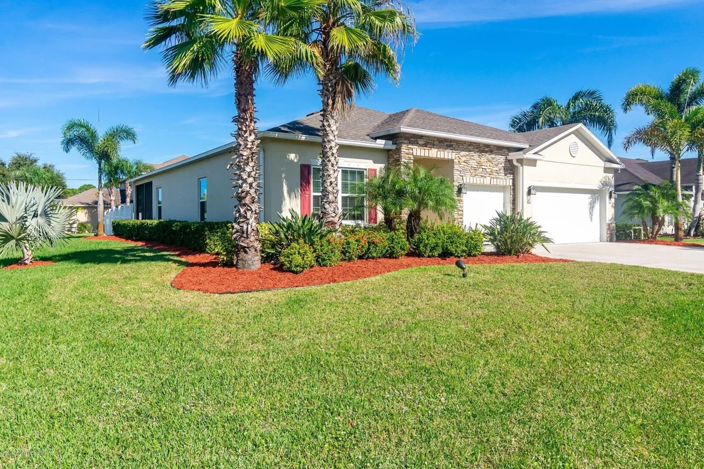 Unit for sale at 861 Grandeur Street SE, Palm Bay, FL 32909