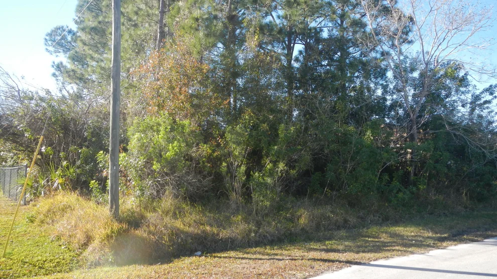 Unit for sale at 142 NW Abalone Road, Palm Bay, FL 32907