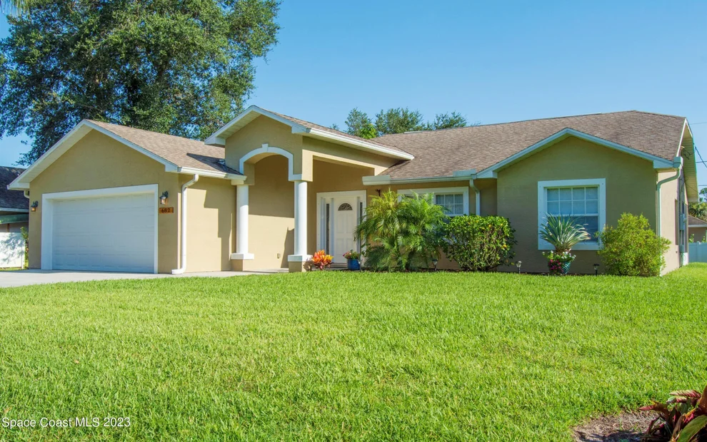 Unit for sale at 682 Vocelle Avenue, Sebastian, FL 32958
