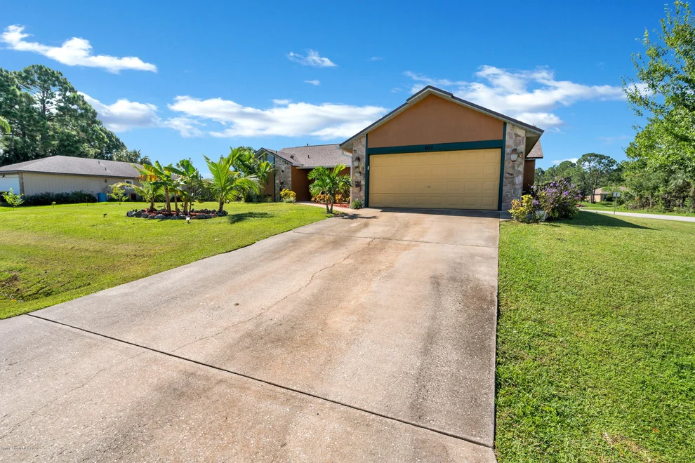 Unit for sale at 602 Awin Court SE, Palm Bay, FL 32909