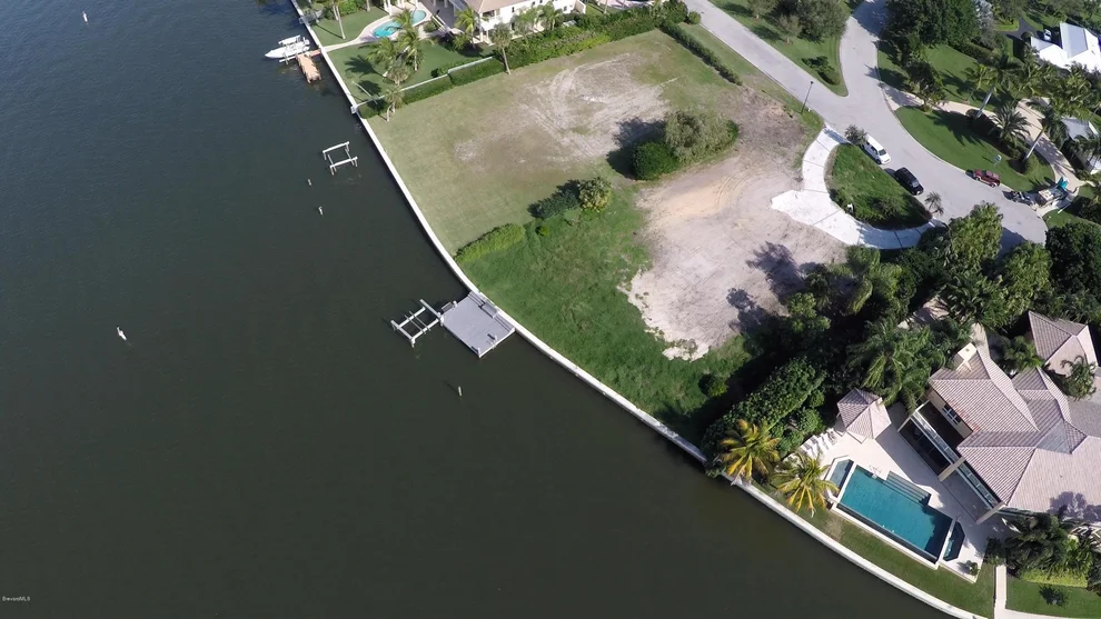 Unit for sale at 1935 Windward Way, Vero Beach, FL 32963