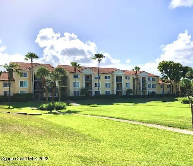 Unit for sale at 157 Yacht Club Way, Lake Worth, FL 33467