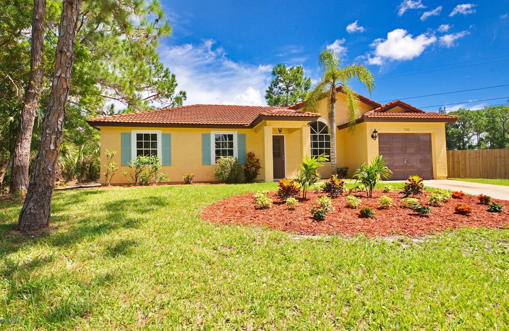Unit for sale at 701 SW GEARY Street, Palm Bay, FL 32908