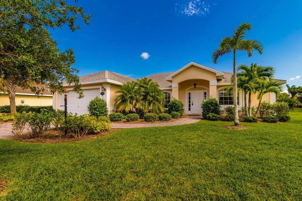 Unit for sale at 5616 Riverboat Circle SW, Vero Beach, FL 32968