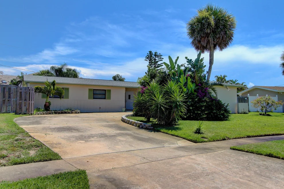 Unit for sale at 913 Bluewater Drive, Indian Harbour Beach, FL 32937