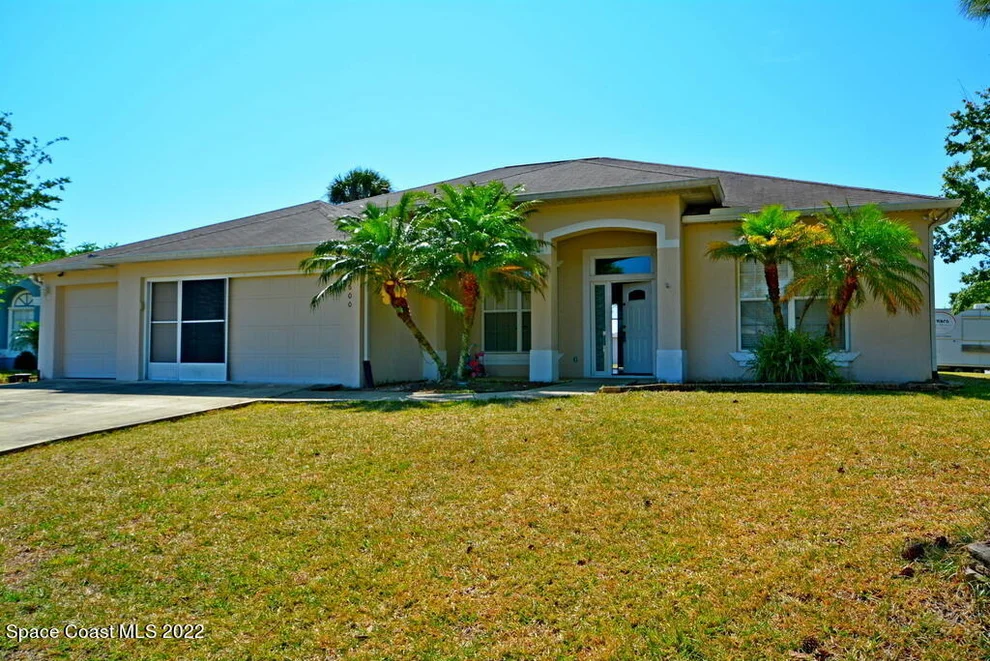 Unit for sale at 600 Brisbane Street NE, Palm Bay, FL 32907