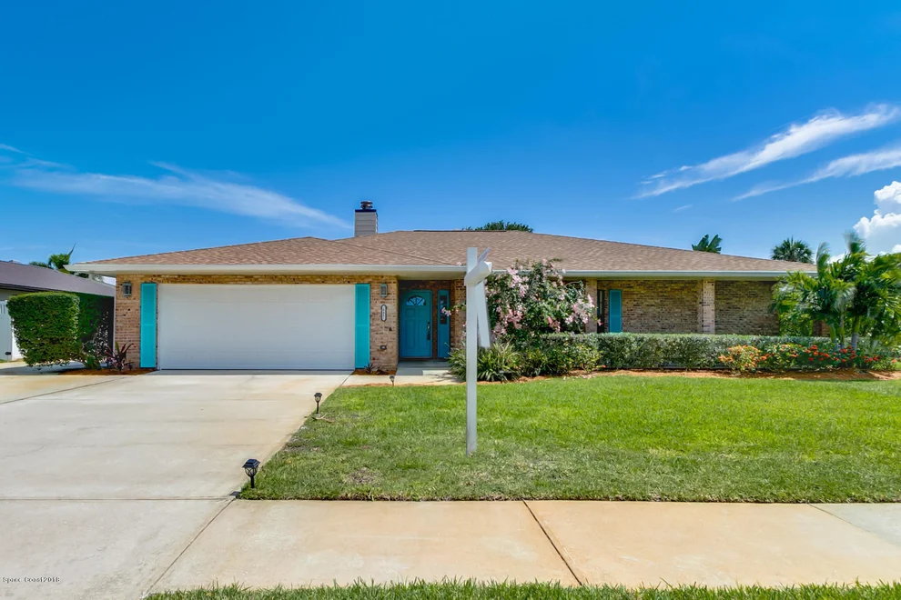 Unit for sale at 687 N Hedgecock Square, Satellite Beach, FL 32937
