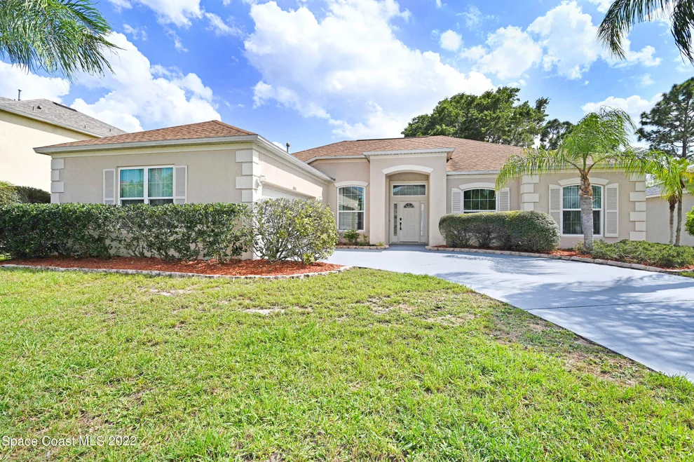 Unit for sale at 2801 Englewood Drive, Melbourne, FL 32940