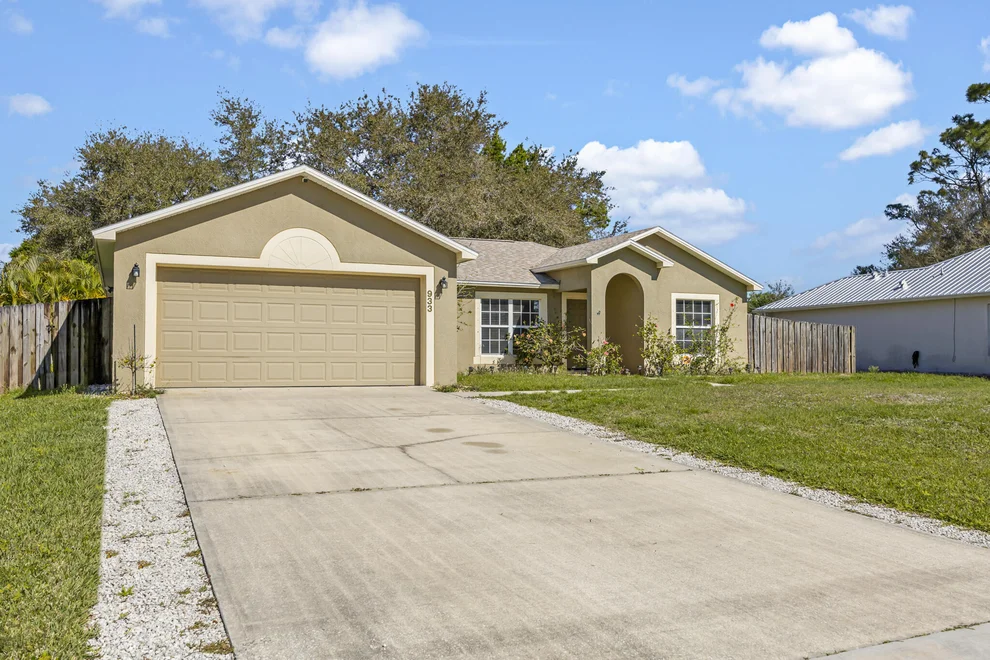 Unit for sale at 933 Banks Street NW, Palm Bay, FL 32907