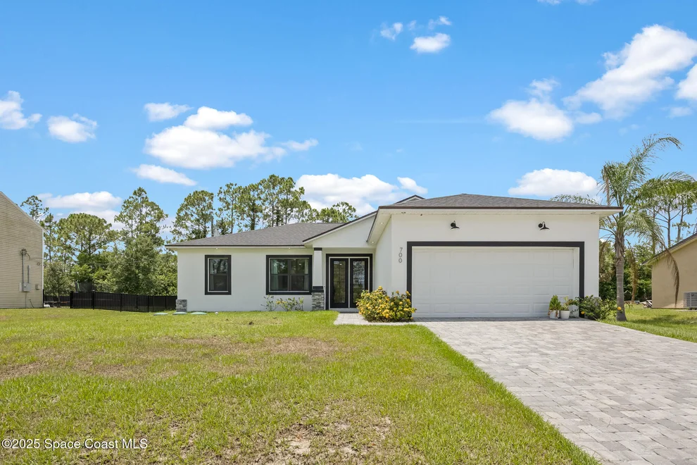 Unit for sale at 700 Cornelia Avenue SE, Palm Bay, FL 32909