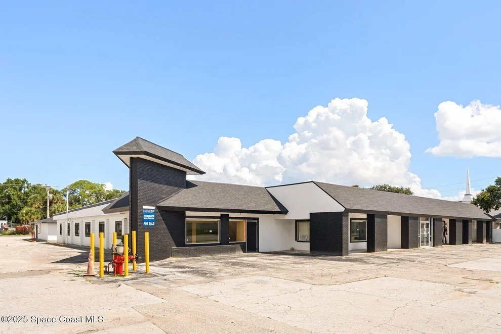 Unit for sale at 1050 W King Street, Cocoa, FL 32922
