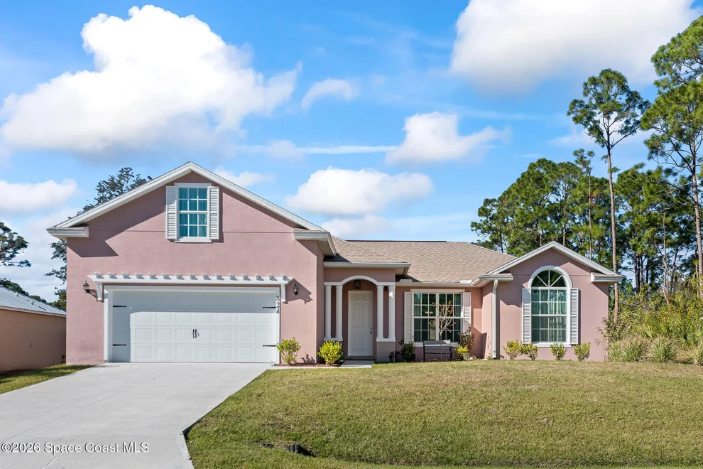 Unit for sale at 824 Schomer Avenue SW, Palm Bay, FL 32908